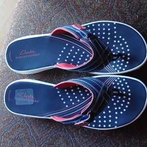 Clark's cloudsteppers sandal red/whi/blue